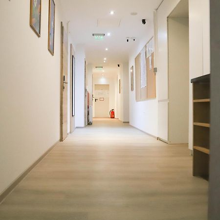 «Go West» Guest Rooms Wiedeń Zewnętrze zdjęcie