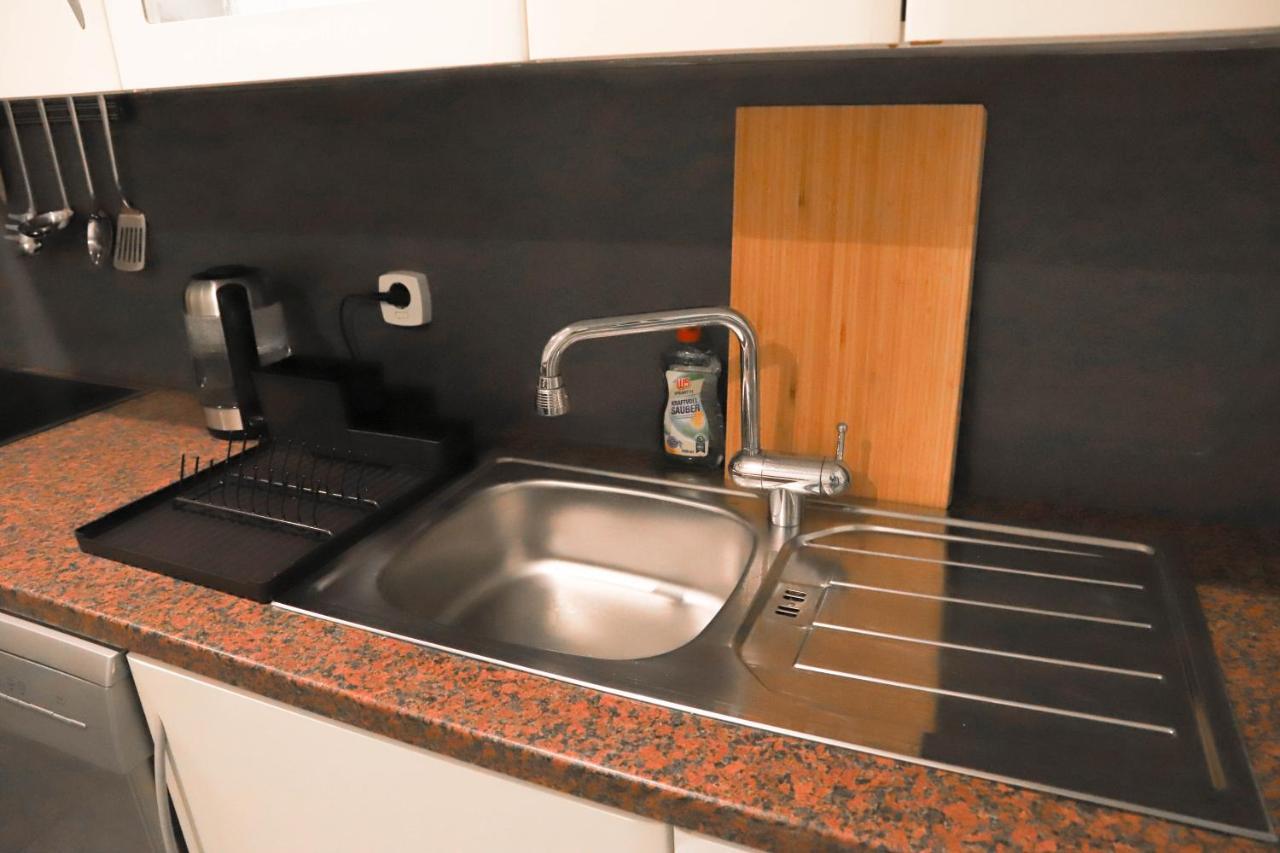 «Go West» Guest Rooms Wiedeń Zewnętrze zdjęcie