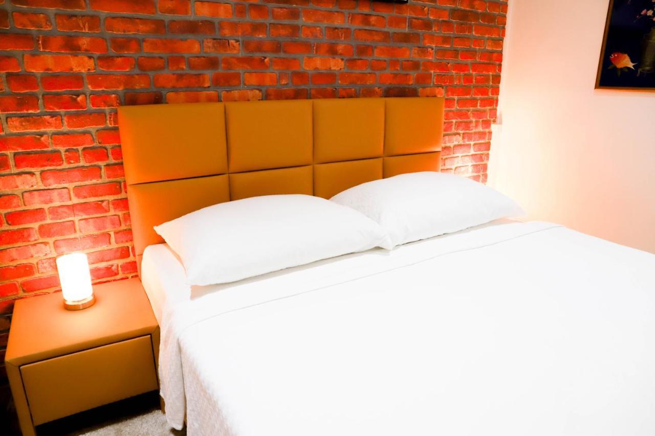 «Go West» Guest Rooms Wiedeń Zewnętrze zdjęcie