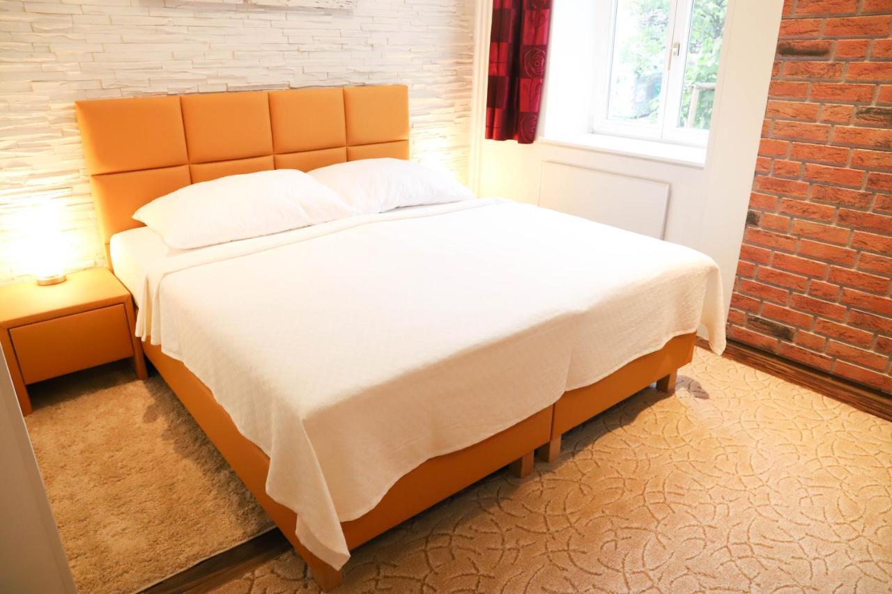 «Go West» Guest Rooms Wiedeń Zewnętrze zdjęcie