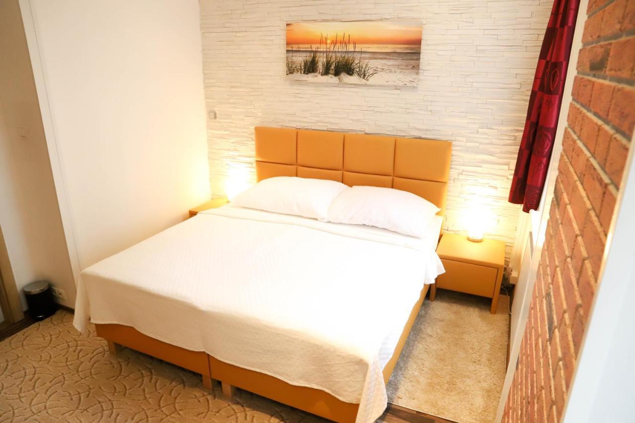 «Go West» Guest Rooms Wiedeń Zewnętrze zdjęcie