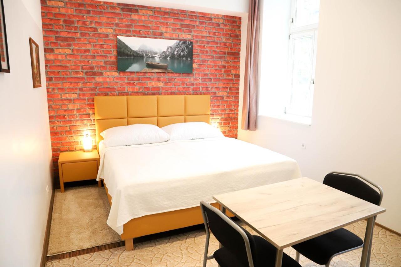 «Go West» Guest Rooms Wiedeń Zewnętrze zdjęcie